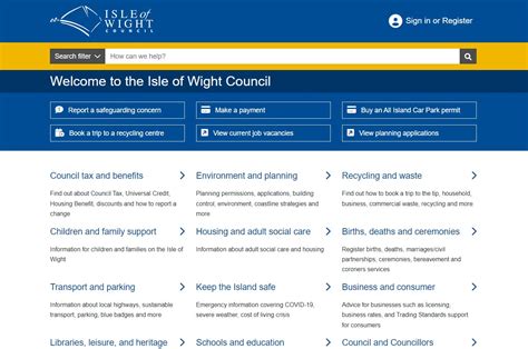 isle of wight council vacancies.